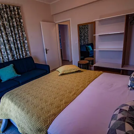 Forti Retreat Rochelle Апартаменты