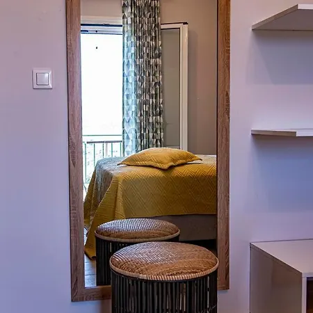 Forti Retreat Rochelle Апартаменты *