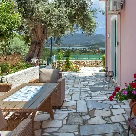 Апартаменты Forti Retreat Rochelle
