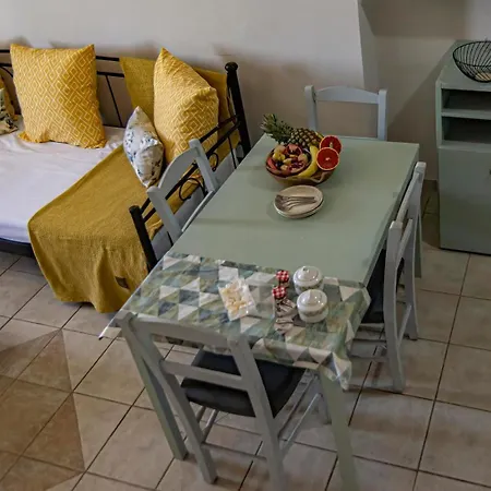 Апартаменты Forti Retreat Rochelle *